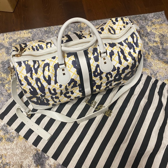 L.A.M.B. by Gwen Stefani Samburu Duffel Bag  Travel Tote Designer w/ Duster Bag - Picture 2 of 16